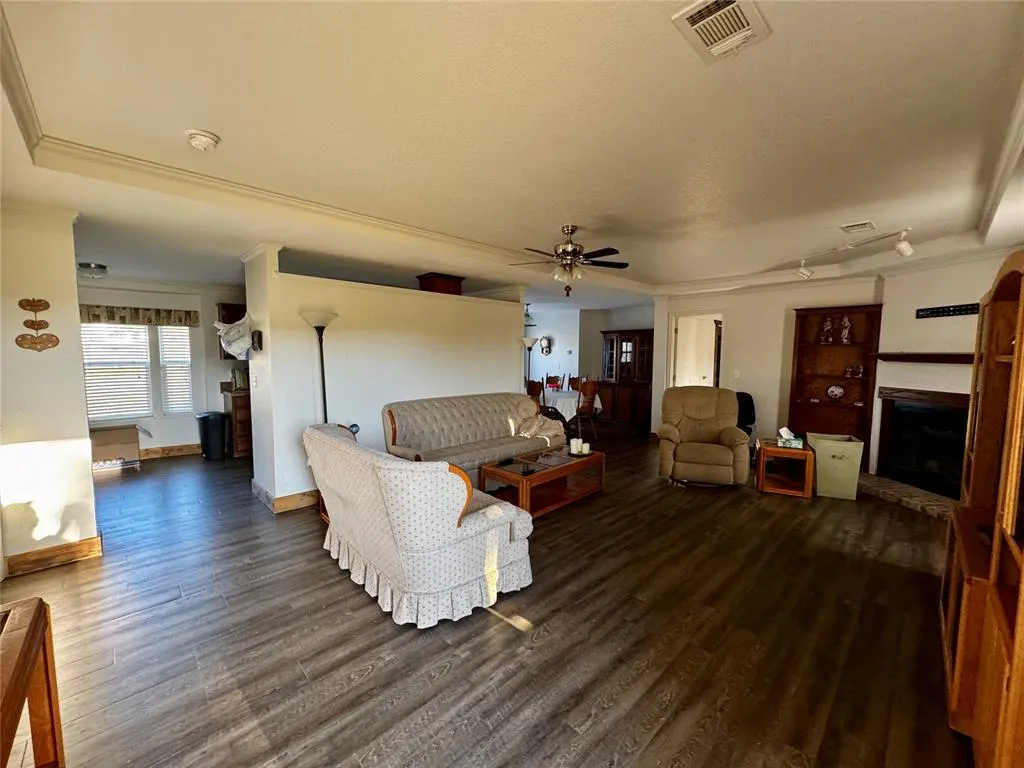 Photo 17 — 260 S Schley Avenue, Leedey, OK 73654