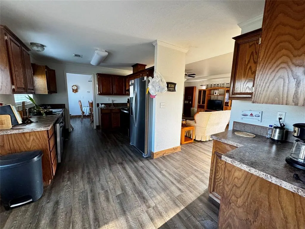 Photo 19 — 260 S Schley Avenue, Leedey, OK 73654