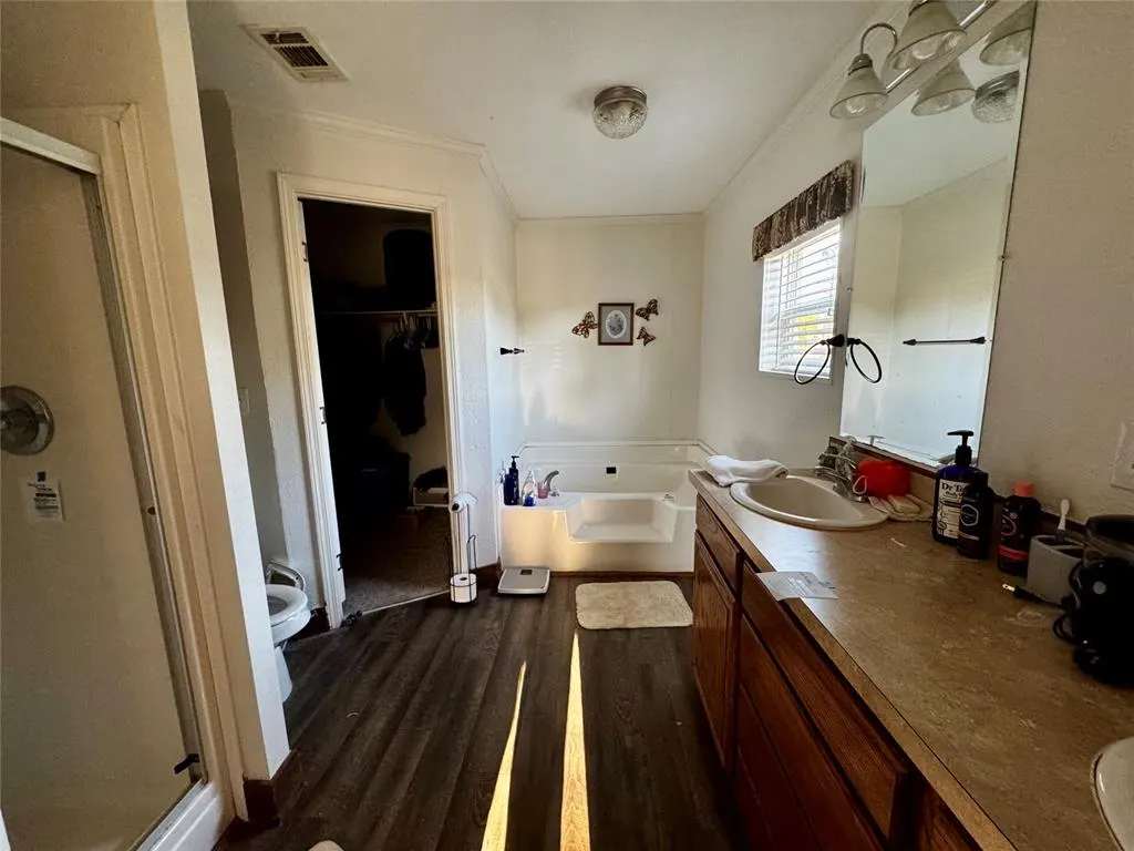 Photo 26 — 260 S Schley Avenue, Leedey, OK 73654