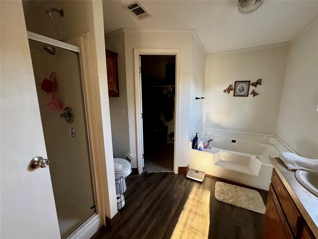 Photo 28 — 260 S Schley Avenue, Leedey, OK 73654