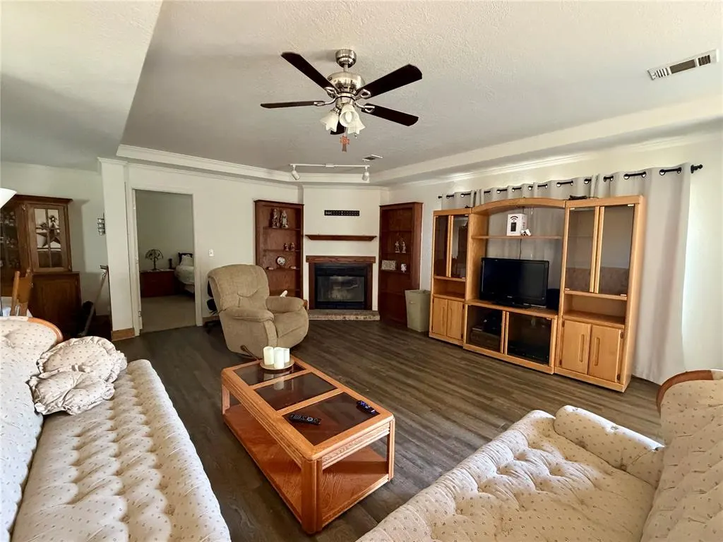Photo 43 — 260 S Schley Avenue, Leedey, OK 73654