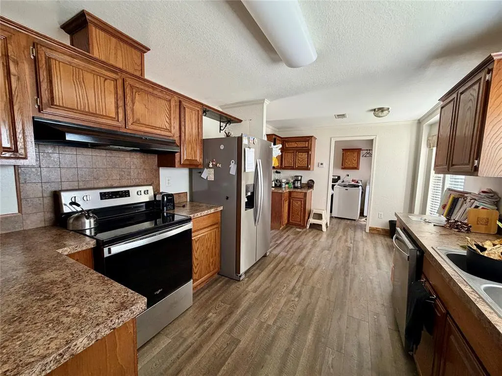 Photo 44 — 260 S Schley Avenue, Leedey, OK 73654