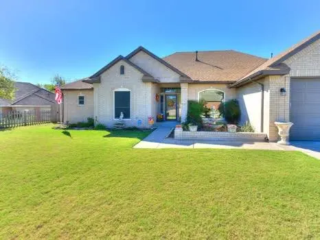 Photo 3 — 12608 Chisholm Spur, Yukon, OK 73099