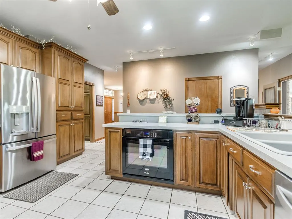 Photo 40 — 12608 Chisholm Spur, Yukon, OK 73099