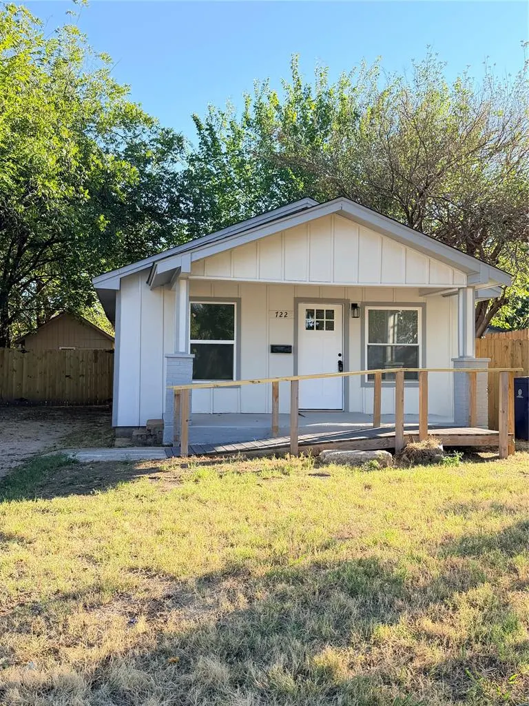 Front exterior — 722 SW 32nd Street, Oklahoma City, OK 73109