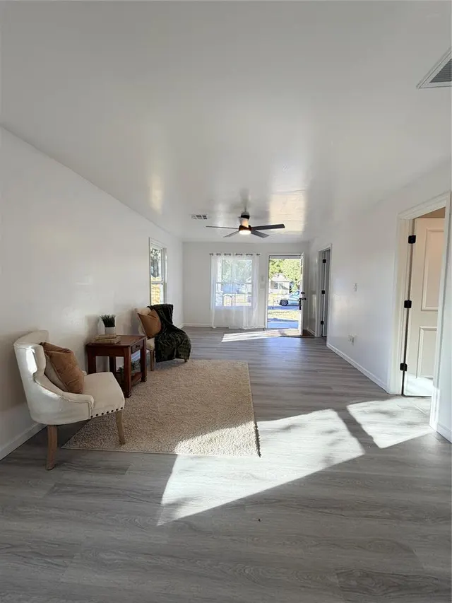 Photo 6 — 722 SW 32nd Street, Oklahoma City, OK 73109