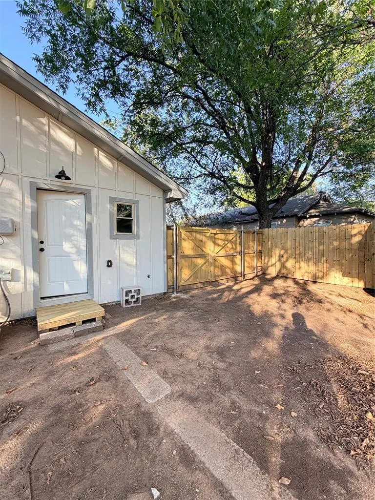 Photo 15 — 722 SW 32nd Street, Oklahoma City, OK 73109