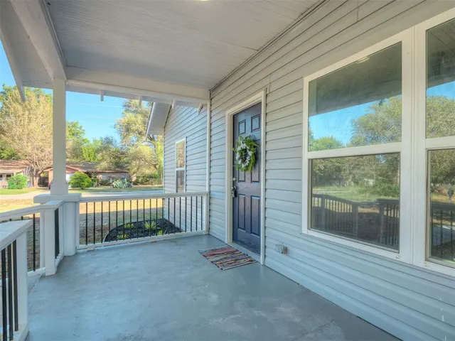 Photo 4 — 628 N 10th Street, Chickasha, OK 73018