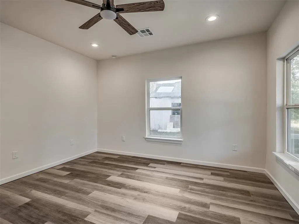 Photo 9 — 628 N 10th Street, Chickasha, OK 73018