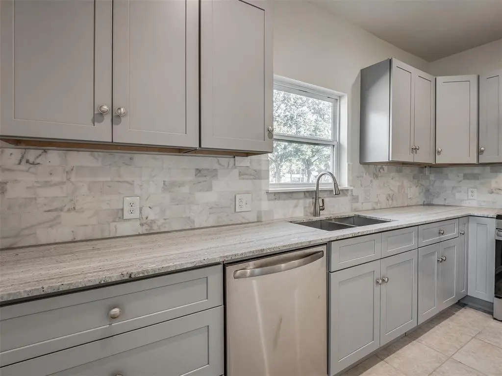 Photo 13 — 628 N 10th Street, Chickasha, OK 73018