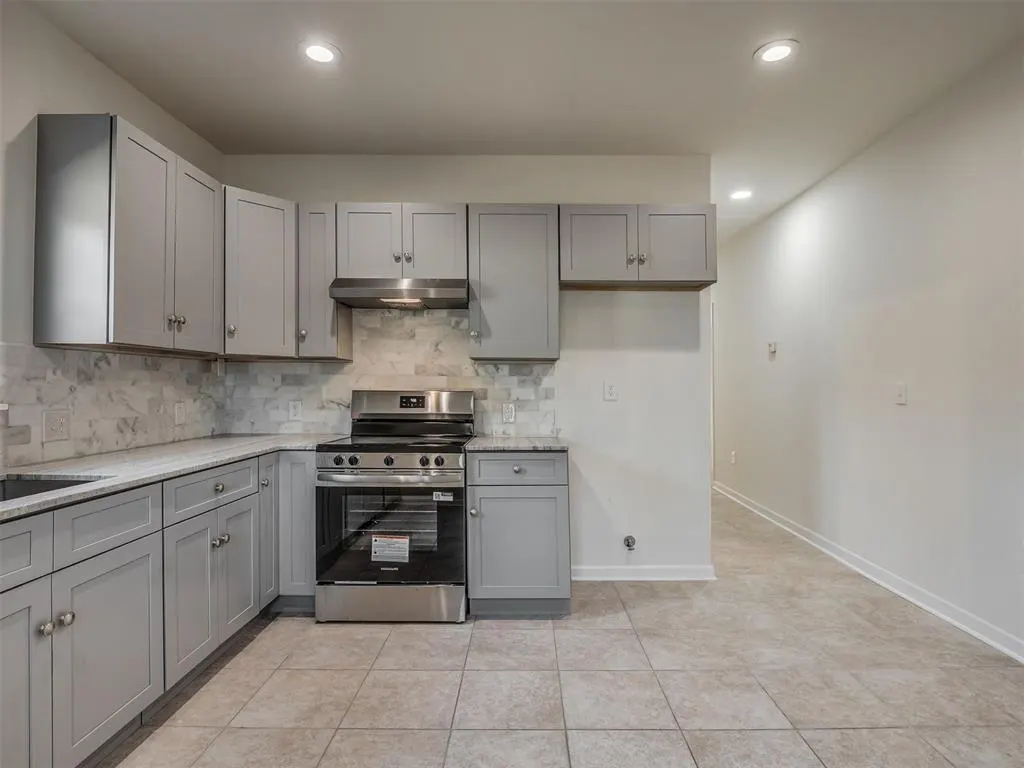 Photo 14 — 628 N 10th Street, Chickasha, OK 73018