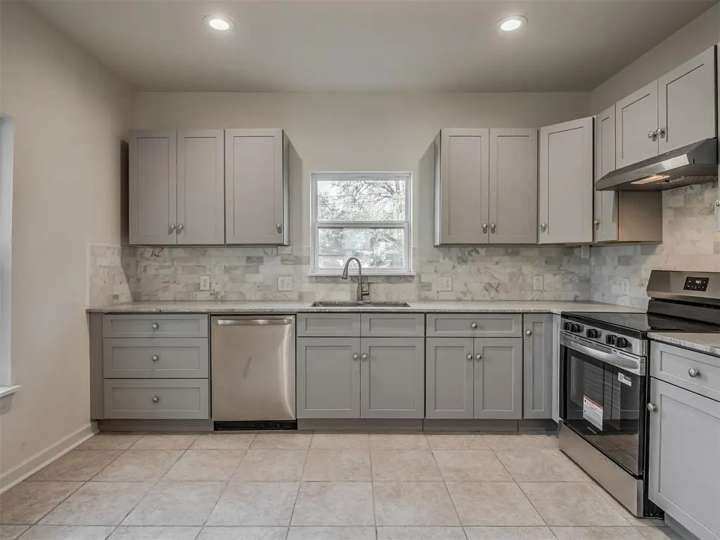 Photo 15 — 628 N 10th Street, Chickasha, OK 73018