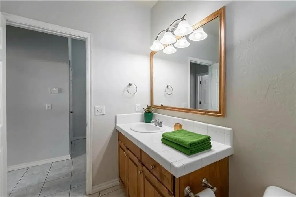 Photo 25 — 36 Butterfly Creek Boulevard, Oklahoma City, OK 73013