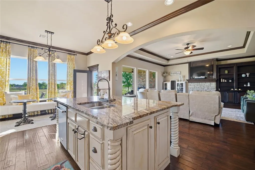 Photo 11 — 2900 Fontaine Place, Yukon, OK 73036