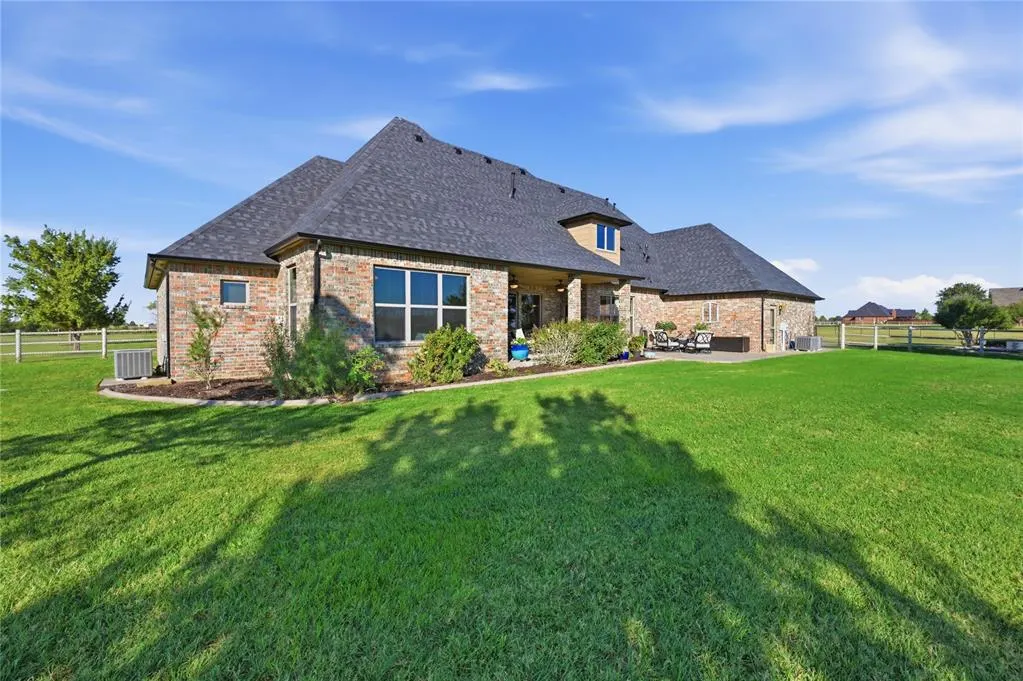 Photo 37 — 2900 Fontaine Place, Yukon, OK 73036