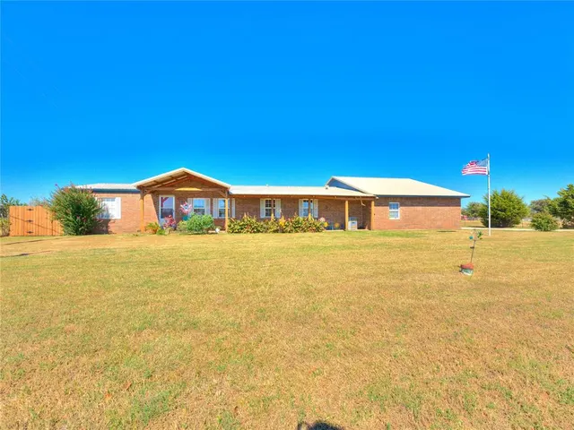 Photo 2 — 3780 E Seward Road, Guthrie, OK 73044