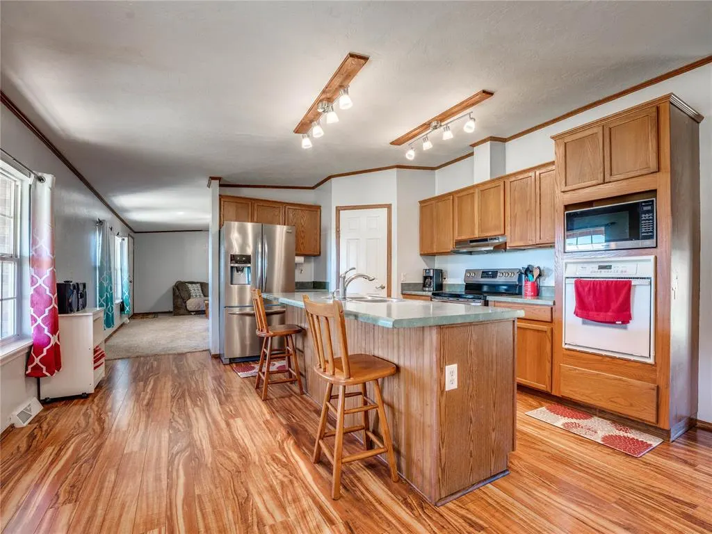 Photo 9 — 3780 E Seward Road, Guthrie, OK 73044