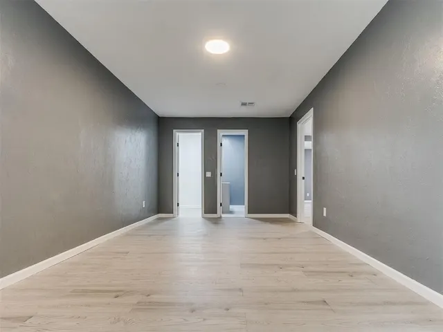 Photo 5 — 1305 Juniper Circle, Midwest City, OK 73110