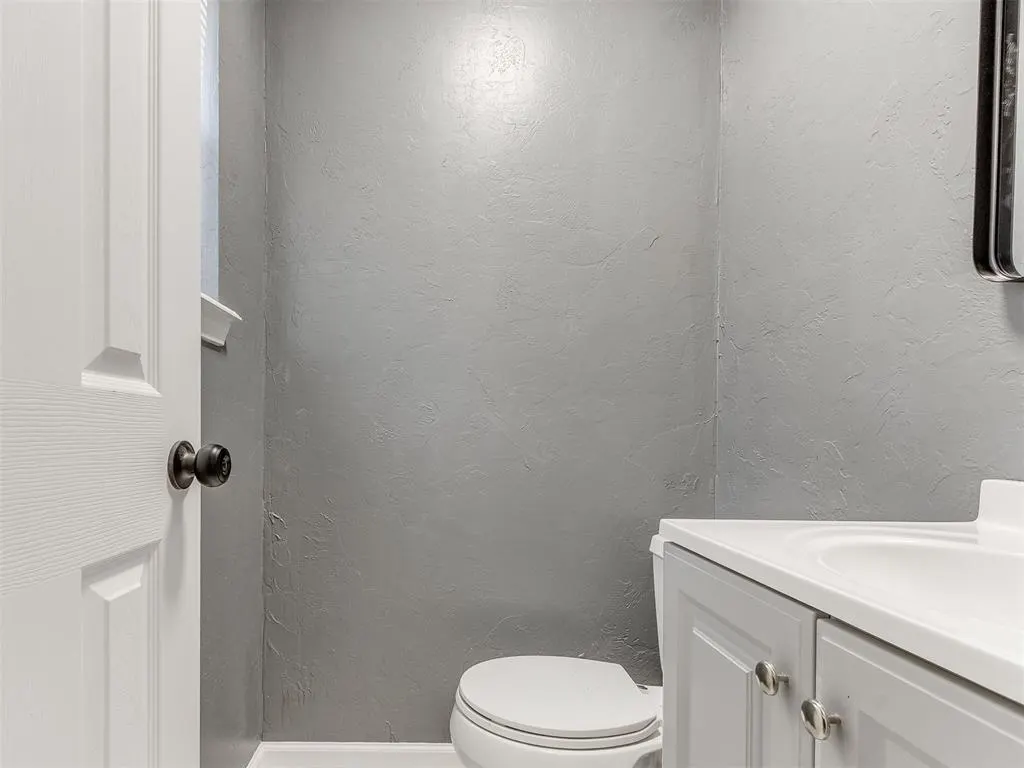 Photo 17 — 1305 Juniper Circle, Midwest City, OK 73110