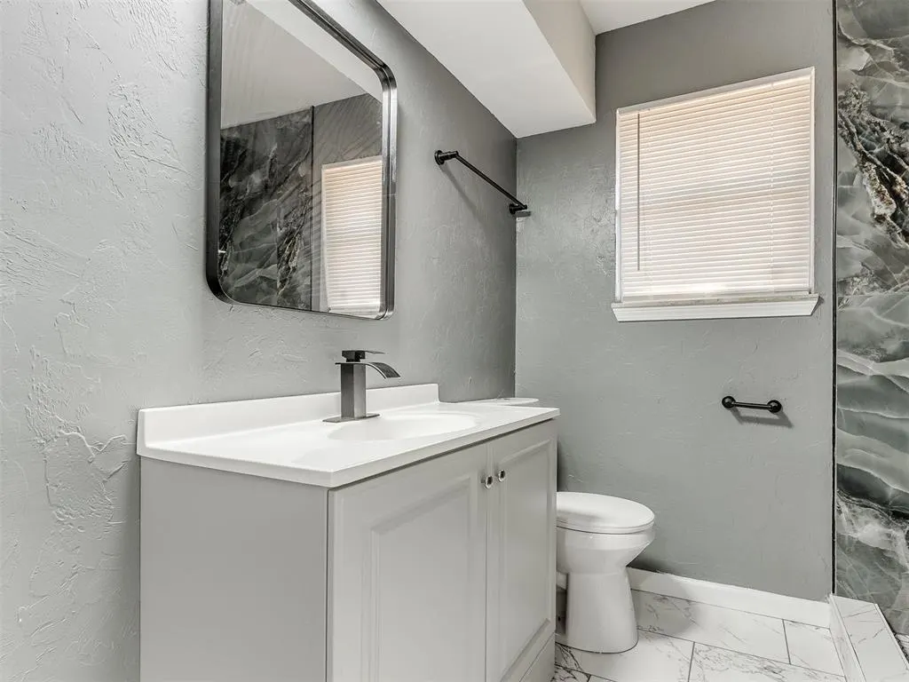Photo 21 — 1305 Juniper Circle, Midwest City, OK 73110
