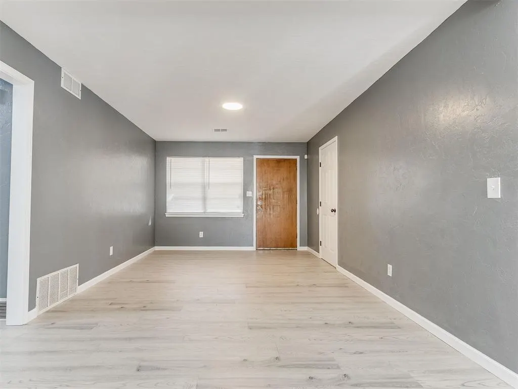 Photo 25 — 1305 Juniper Circle, Midwest City, OK 73110