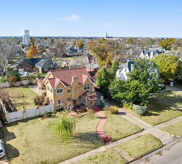 Photo 4 — 1928 N Broadway Avenue, Shawnee, OK 74804