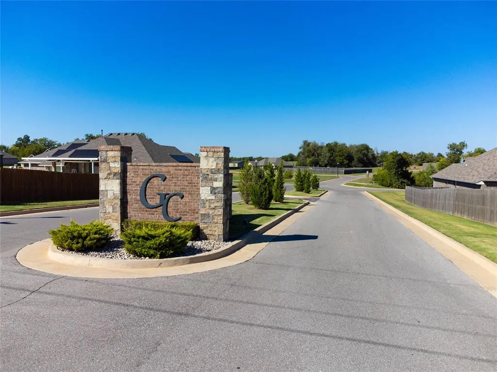 Front exterior — 10108 Baldwin Lane, Oklahoma City, OK 73169