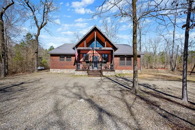 Photo 3 — 35 Paradise Lane, Broken Bow, OK 74728