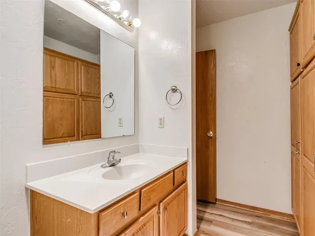 Photo 8 — 13819 W Crossing Way, Edmond, OK 73013