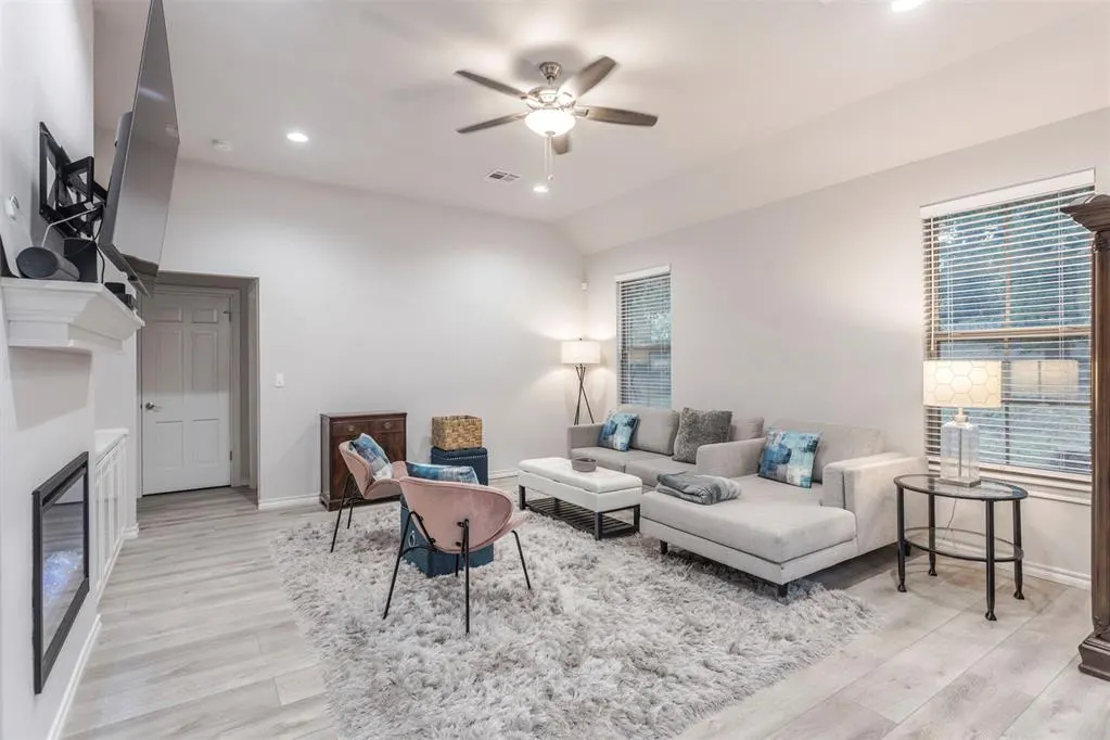 Photo 13 — 7541 NW 12th Street, Oklahoma City, OK 73127