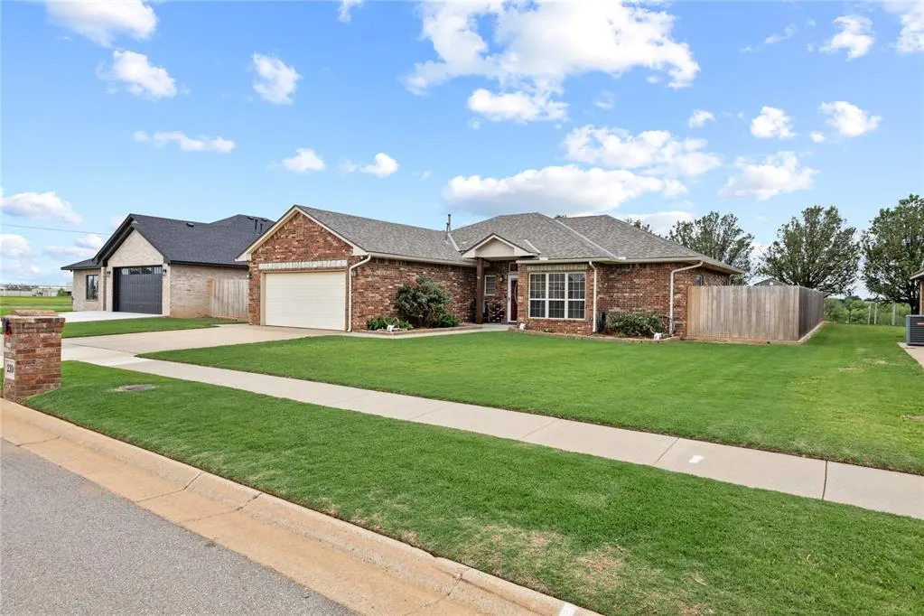 Photo 3 — 2306 Woodland Way, Weatherford, OK 73096