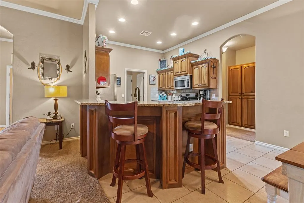 Photo 9 — 2306 Woodland Way, Weatherford, OK 73096