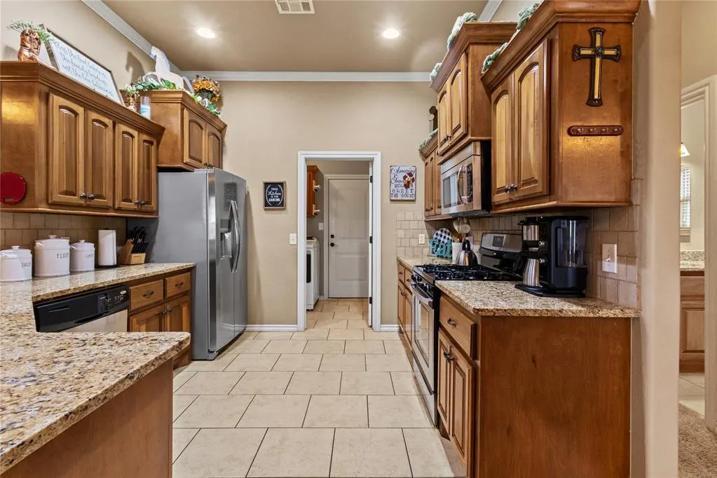 Photo 10 — 2306 Woodland Way, Weatherford, OK 73096