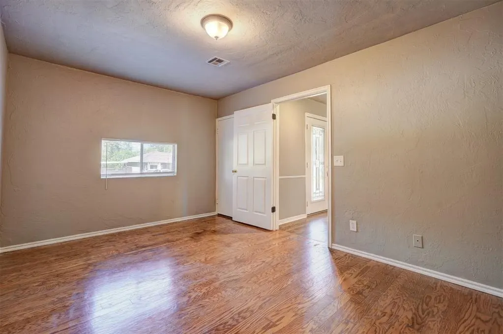 Photo 6 — 1824 Andover Court, Oklahoma City, OK 73120