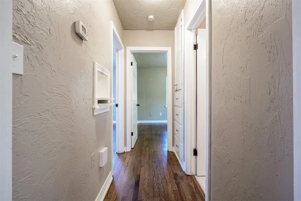 Photo 10 — 1824 Andover Court, Oklahoma City, OK 73120