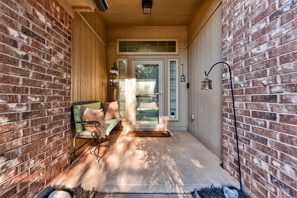 Photo 3 — 301 Partridge Run Road, Yukon, OK 73099