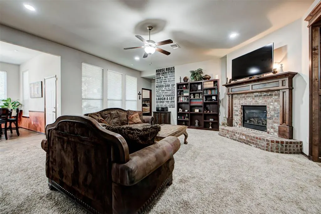 Photo 8 — 301 Partridge Run Road, Yukon, OK 73099
