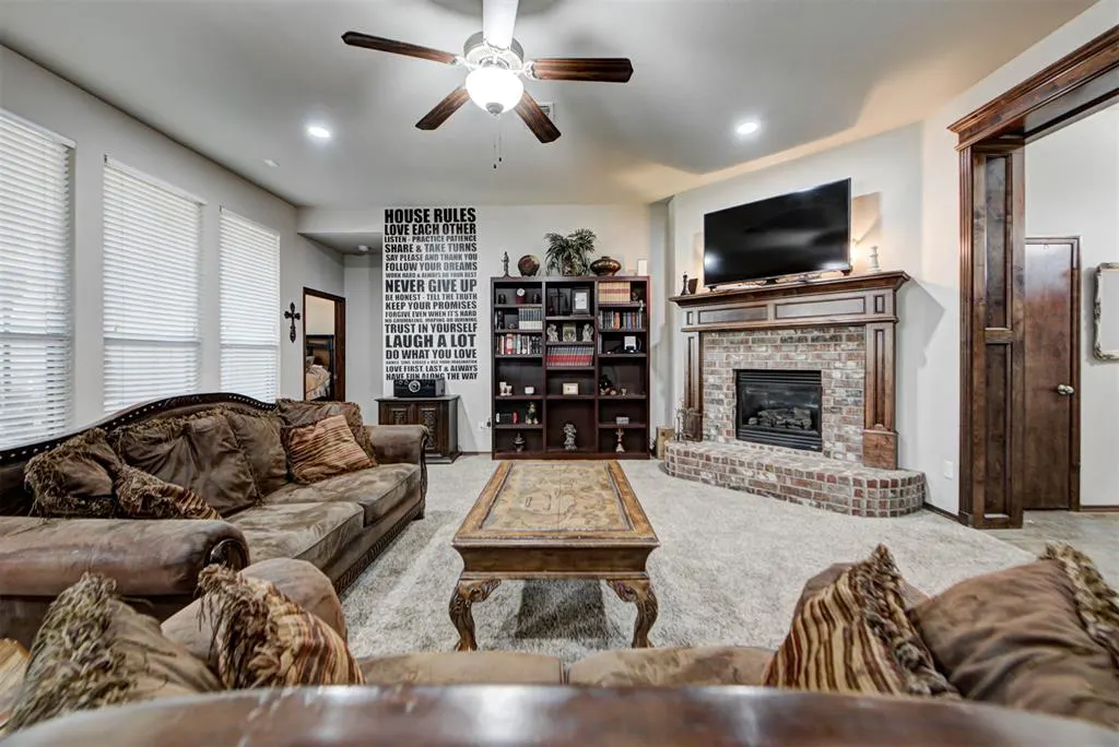 Photo 9 — 301 Partridge Run Road, Yukon, OK 73099