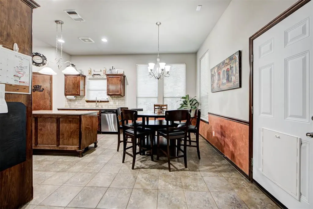 Photo 14 — 301 Partridge Run Road, Yukon, OK 73099