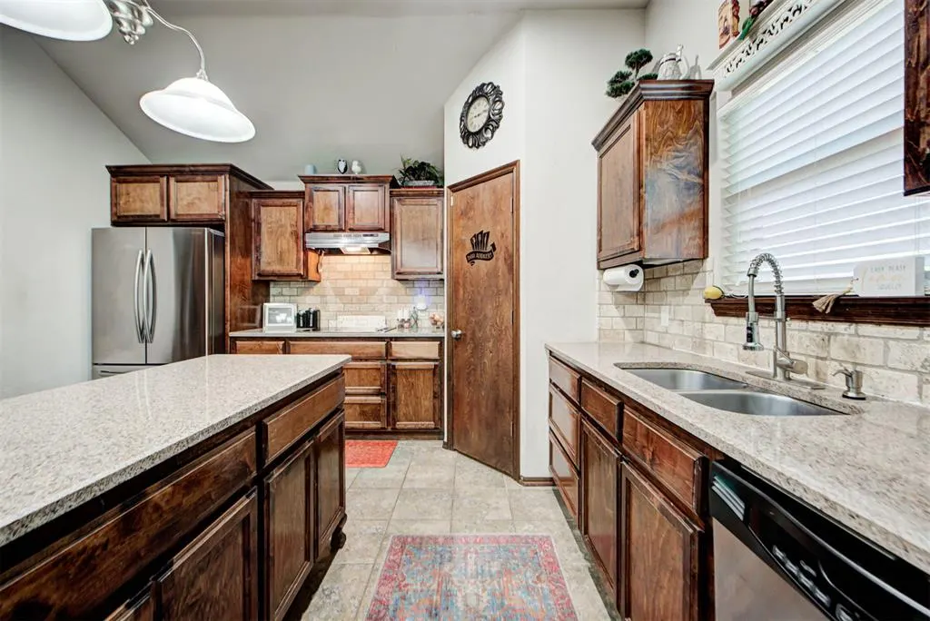 Photo 17 — 301 Partridge Run Road, Yukon, OK 73099
