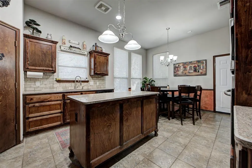 Photo 22 — 301 Partridge Run Road, Yukon, OK 73099