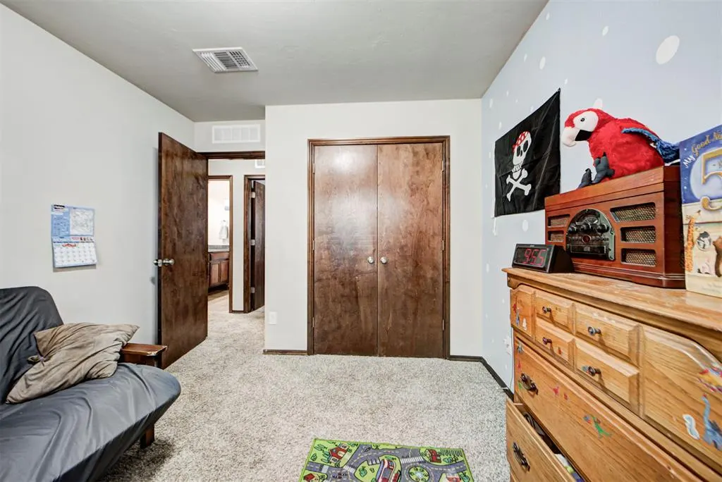 Photo 39 — 301 Partridge Run Road, Yukon, OK 73099
