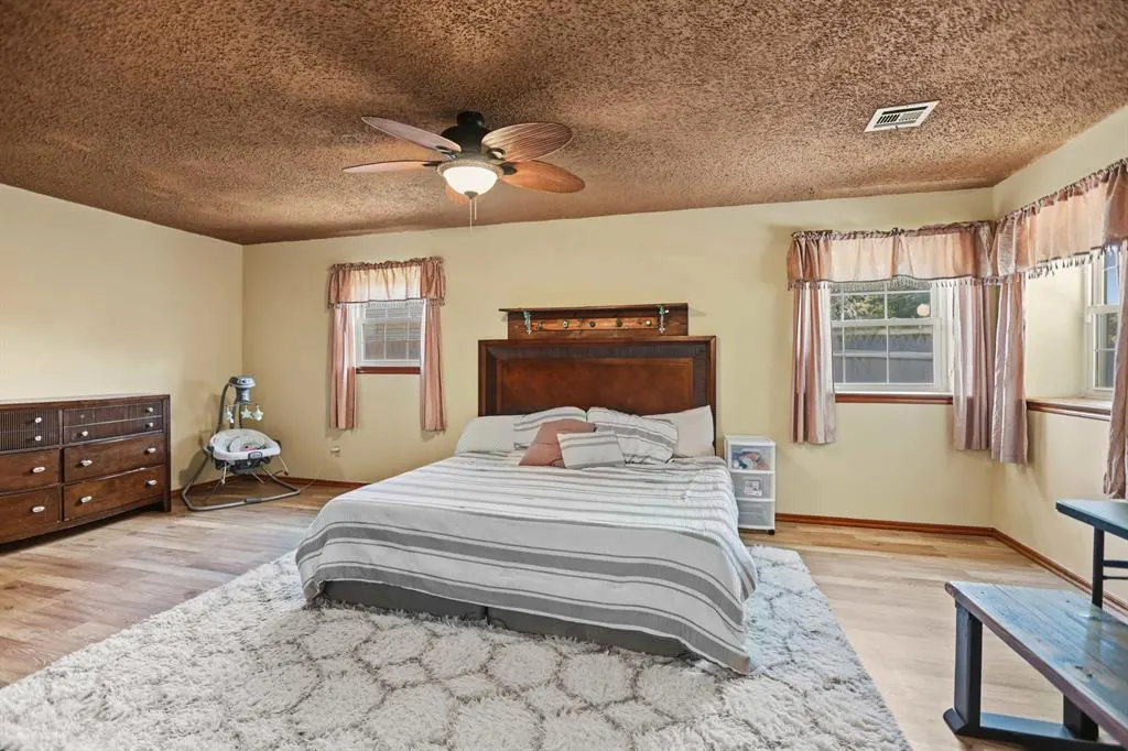 Photo 19 — 2524 SW 66th Street, Oklahoma City, OK 73159
