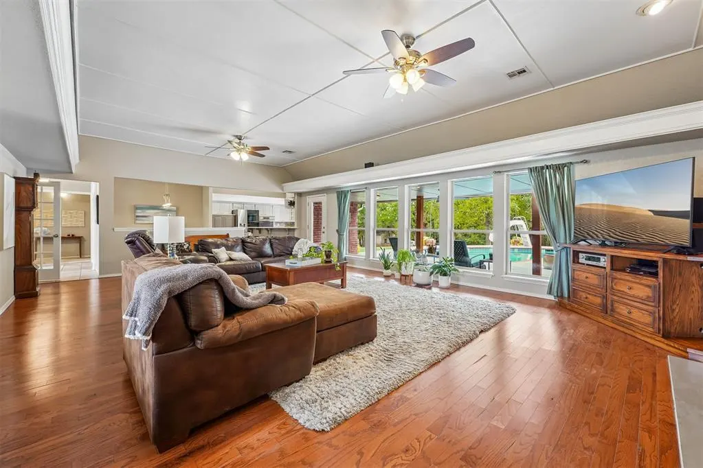Photo 2 — 812 Summer Oaks Drive, Blanchard, OK 73010