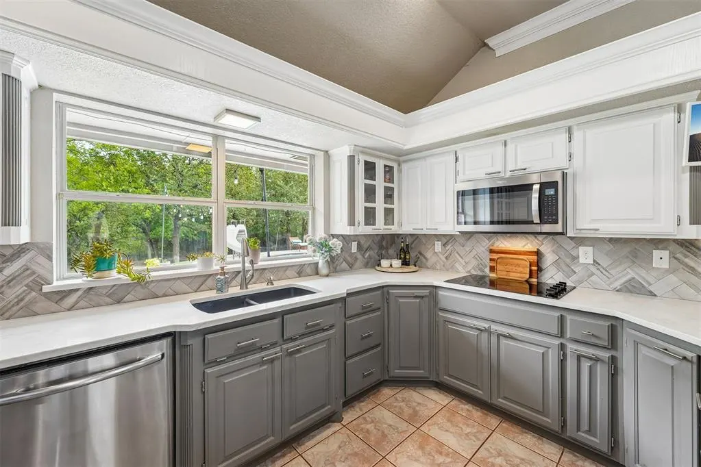 Photo 3 — 812 Summer Oaks Drive, Blanchard, OK 73010