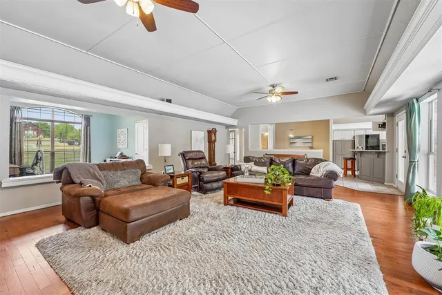 Photo 8 — 812 Summer Oaks Drive, Blanchard, OK 73010