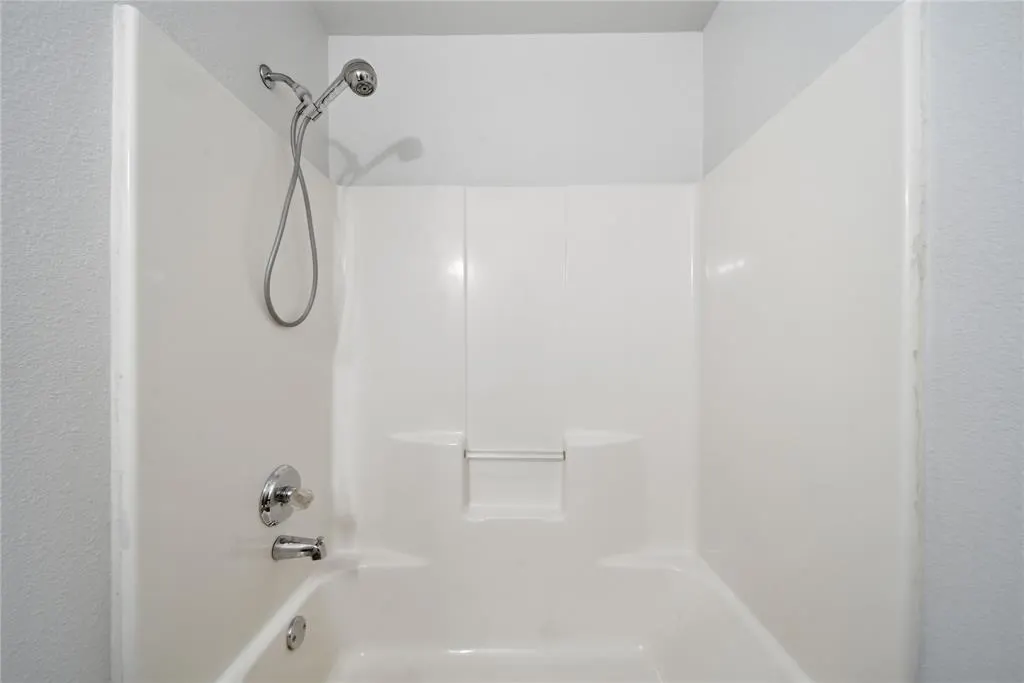 Photo 18 — 511 W Cemetery Road, Oktaha, OK 74450