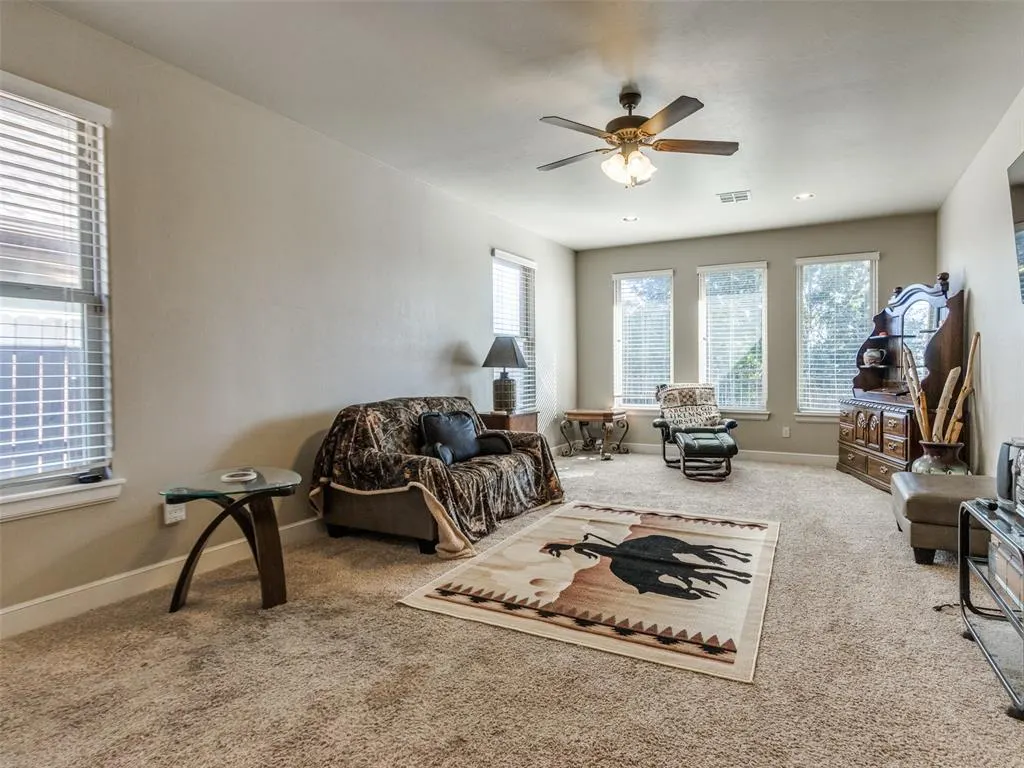 Photo 13 — 10324 Veneto Circle, Oklahoma City, OK 73120