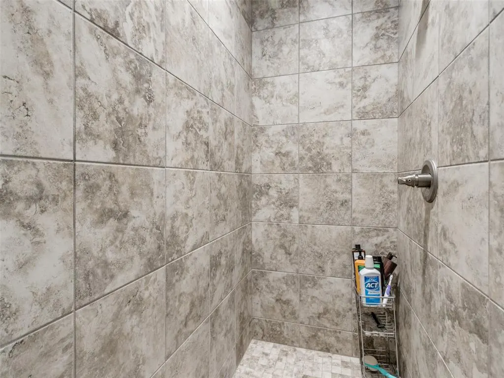 Photo 17 — 10324 Veneto Circle, Oklahoma City, OK 73120