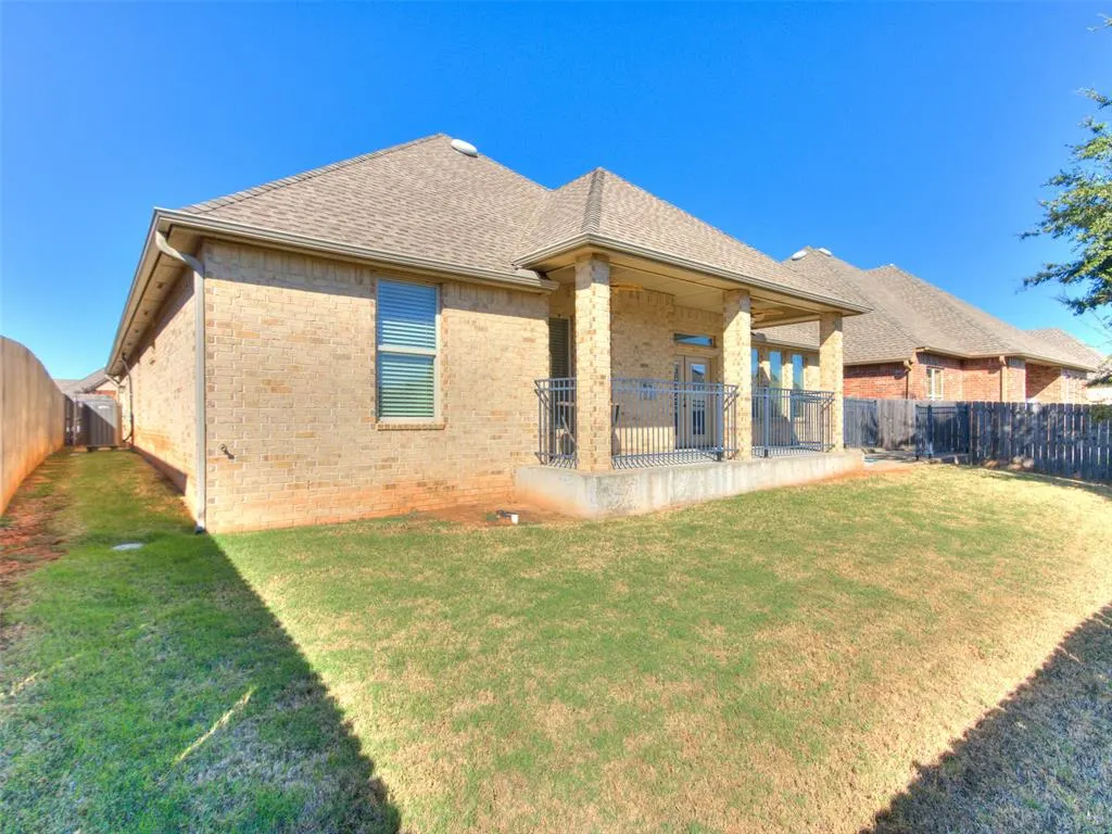 Photo 27 — 10324 Veneto Circle, Oklahoma City, OK 73120